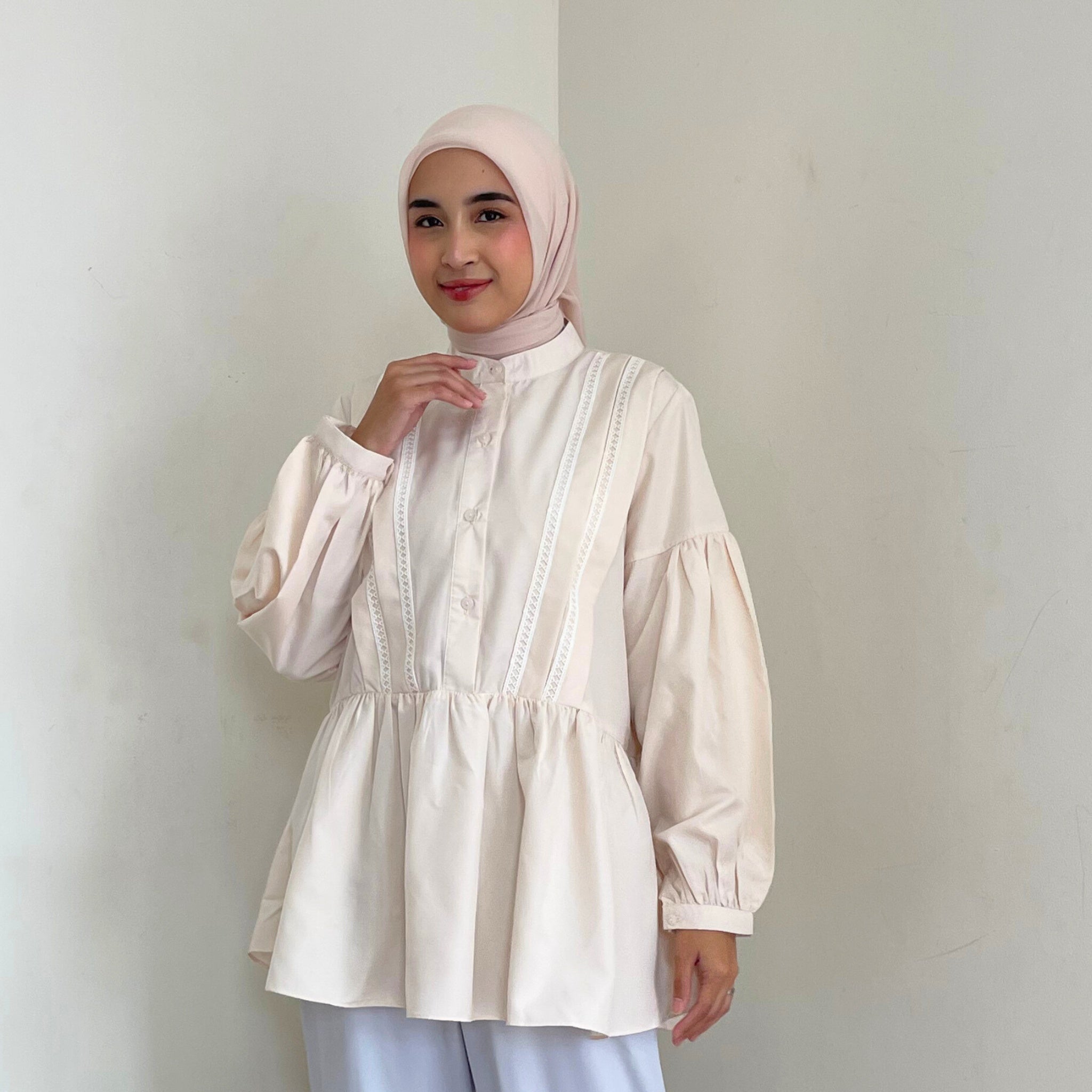 Image of Eclemix Top Lumna | Atasan Wanita Blouse Polos Renda Daily